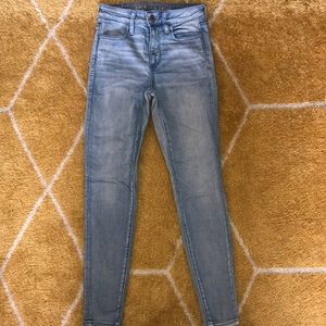 American Eagle hi-rise jegging- size 2 SHORT